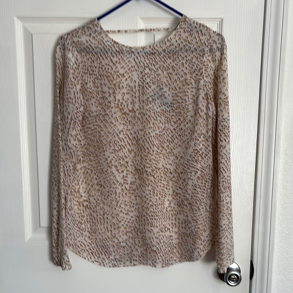 White House Black Market Cream Long Sleeve Blouse Silk